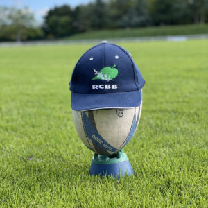 RCBB Casquette sur ballon de rugby